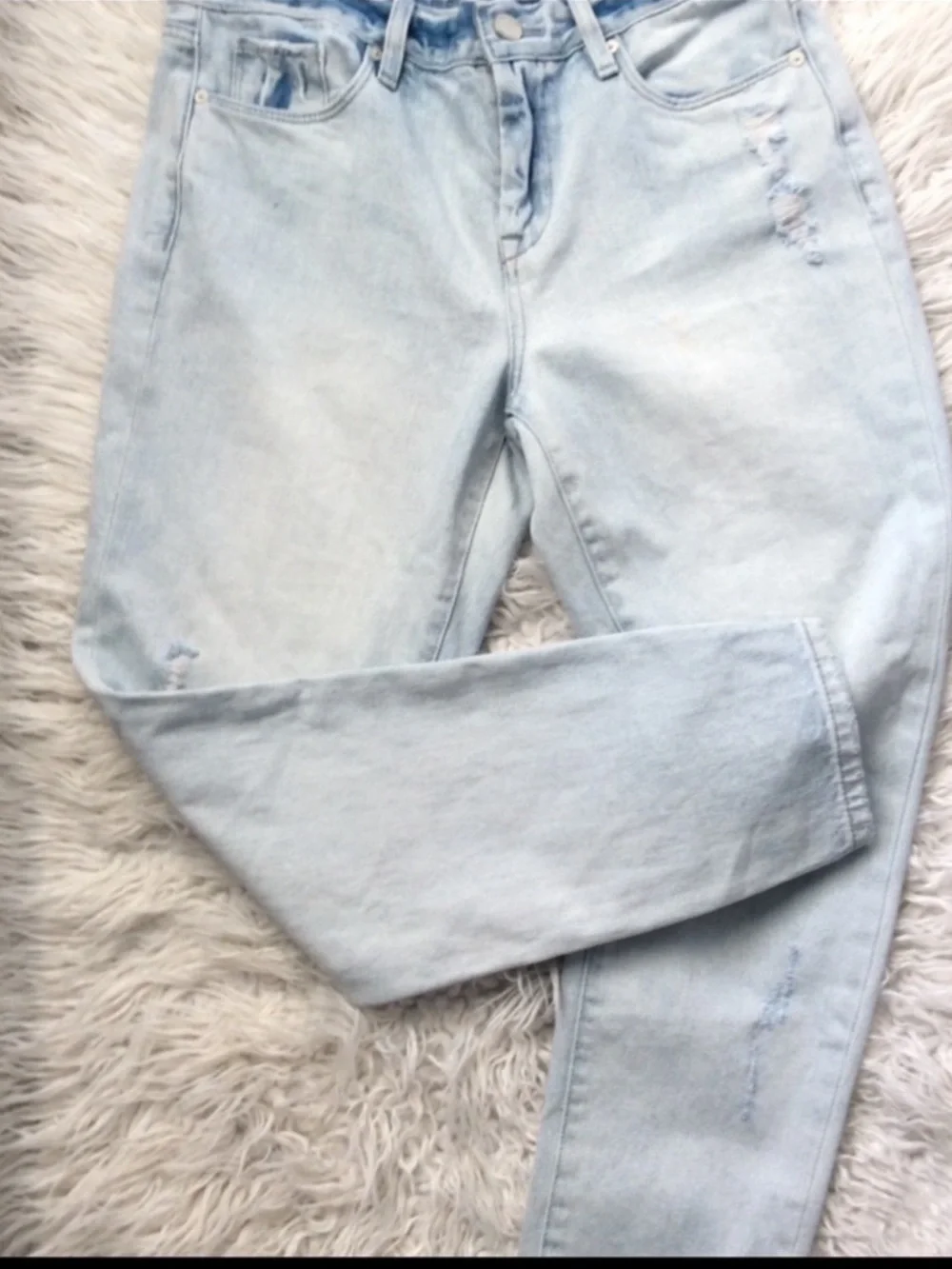BlankNYC Ludlow Crop Girlfriend Jeans